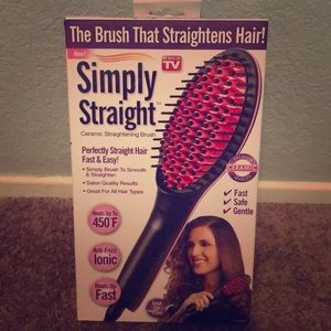 Simply Straight ceramic straightening brush
